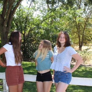 Meet your Posher, Abby